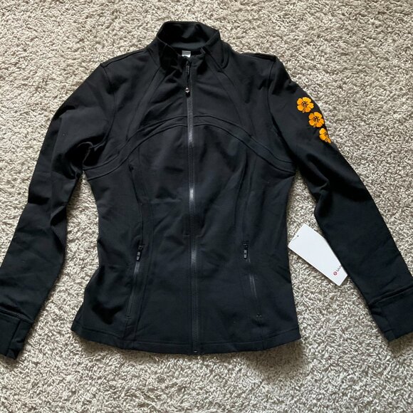 LULULEMON DEFINE JACKET LUON EXCLUSIVE HAWAII COLLECTION, HIBISCUS FLOWERS. BLAC - Picture 1 of 12